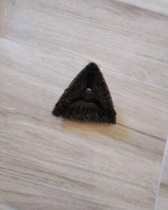 Spazzola triangolare per Gioel G440