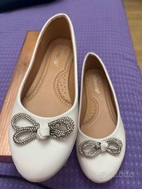 Ballerine panna con fiocco di strass