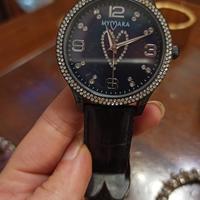 Orologio nero con brillantini