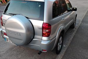 Toyota rav 4 anno 2006, 25000 km. 