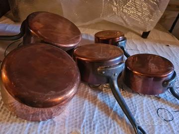 Set di pentole in rame 