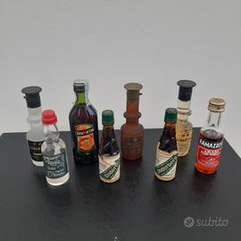 Lotto da 8 bottiglie alcolici mignon