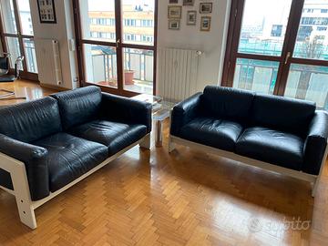 2 divani di pelle nera, 2 posti, modello Bastiano
