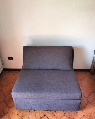 poltroncina IKEA 