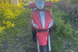Piaggio medley 125cc usato