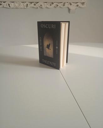 libro Oscuri Talenti 