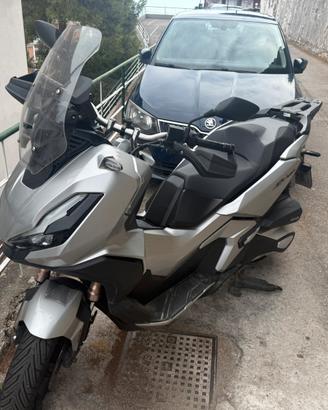Honda adv 350