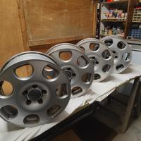 Cerchi in lega Audi 16” originali 7Jx16 ET42