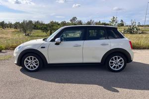 Mini 1.5 D 5 porte