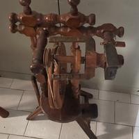 Filatoio in legno antico