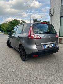 Renault Scenic Scénic XMod 1.5 dCi 110CV spaziosa 