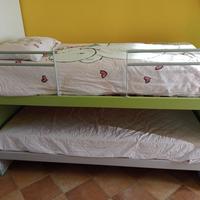 letto a castello. da mobilificio 