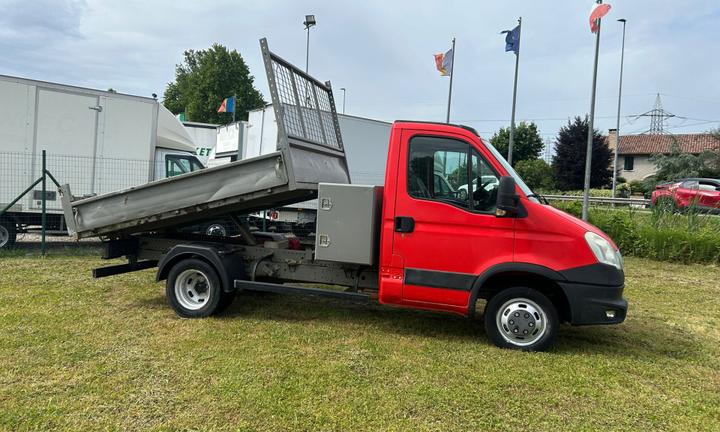 Iveco Daily 35C13 anno 2013 ribaltabile