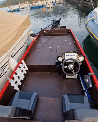 bass boat 