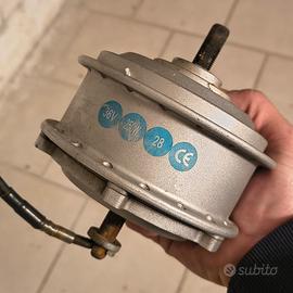 Motore e-bike mozzo anteriore