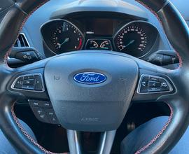 Ford Kuga st-line