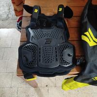 abbigliamento completo per fare cross 