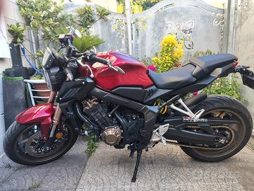 Honda CB 650 R 