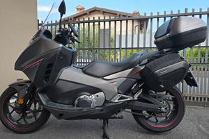 Honda Integra 750 