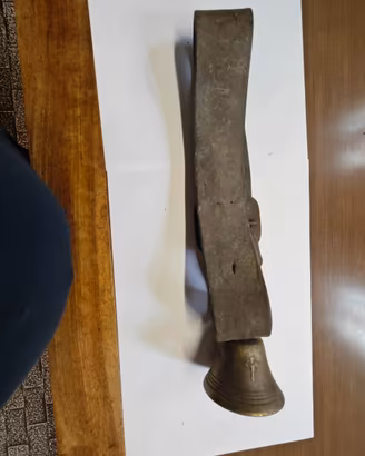 Campana per bestiame in bronzo fuso