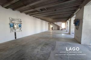 Immobile di 200 m² a Nove