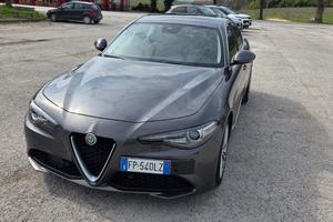 Alfa romero giulia