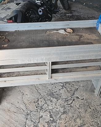 Scaffali per furgoni