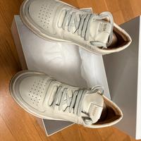 Sneacker in vera pelle misura 41