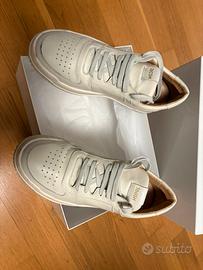 Sneacker in vera pelle misura 41