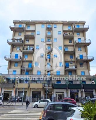 5 vani in zona Messina Marine