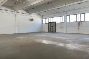 Mq 1.000 - CapannoneSan Martino Buon Albergo (VR)