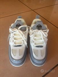 lvskate grige e bianche