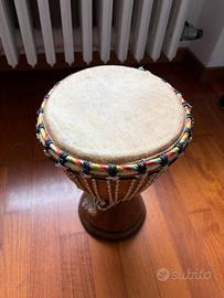 Djembe africano in legno e pelle naturale