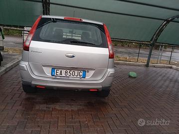 veicolo Ford fusion 