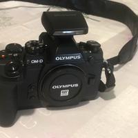 Macchina fotografica Olympus OM-D EM-1