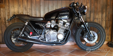 Suzuki Custom Café Racer