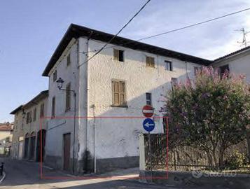 Immobile in asta di 683 m² con 1 locale a Ambivere