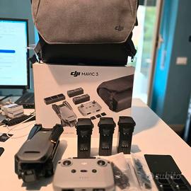 DJI Mavic 3 Fly More Combo