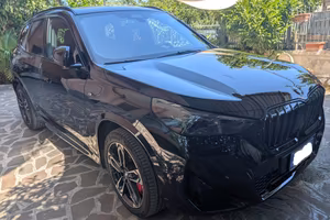 Bmw X1 sDrive 18d M Sport Pro (Black Sapphire Met)