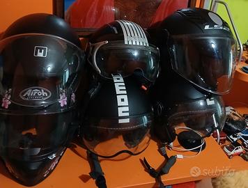  caschi per moto (,dooa,ls2 ecc.)