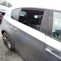 Porta posteriore dx BMW 120D anno 2005 codice moto