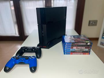 Ps4 fat con 6 giochi e 2 joypad