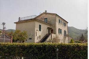 Casa semi indipendente