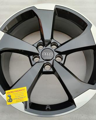 Set Cerchi In Lega NUOVI Da 19 Originali Audi Rs3