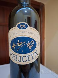 bottiglia vuota  Felicità  tenute Carrisi