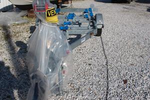 Carrello barche basculante