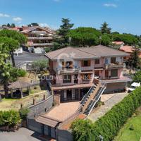 Villa bifamiliare - Trecastagni