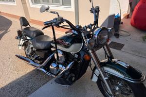 Moto custom kavasaki