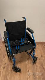 Sedia a rotelle pieghevole