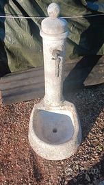 Fontanella in pietra